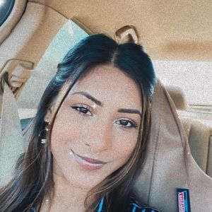 Meet your Posher, Deepika